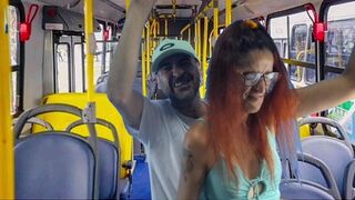 Idegen iskolás csajjal forró dugás a buszon!